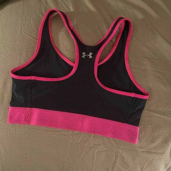 💥Under Armour Sports Bra - Picture 2 of 5